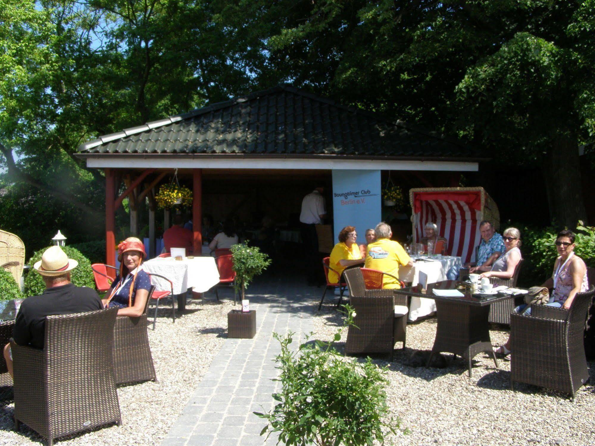 Hotel Fahrhaus Niederkleveez Boßdorf Exterior foto